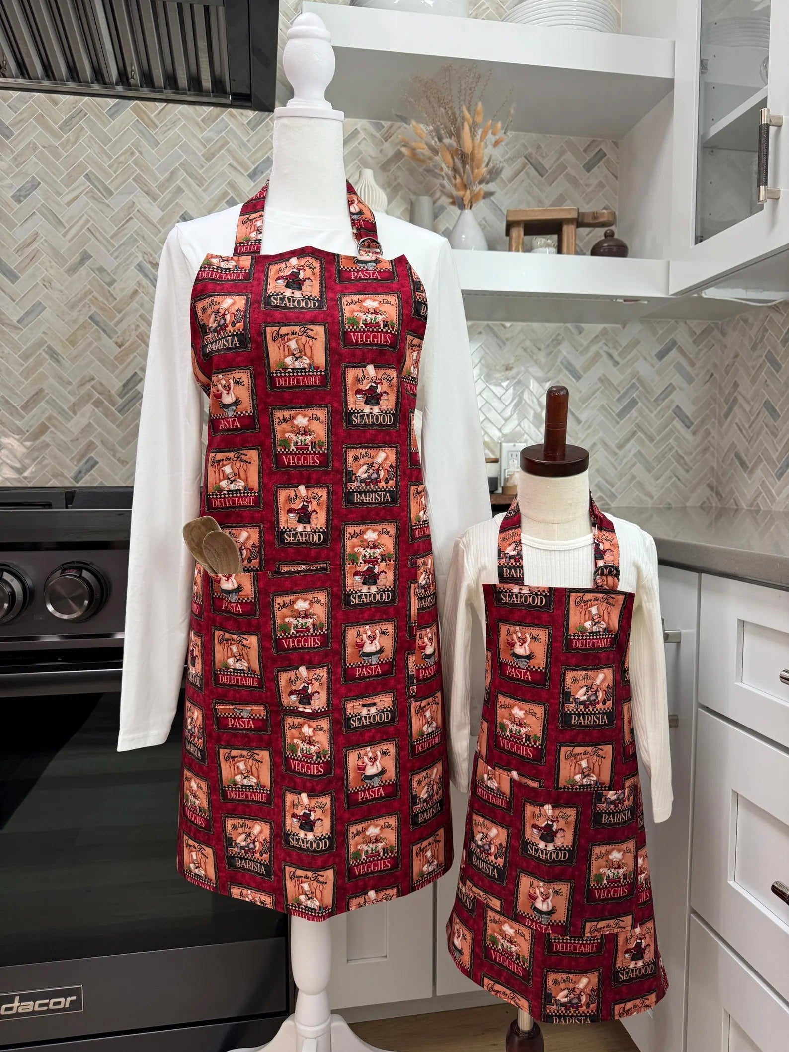 Mommy and Me Apron Set - 100% Cotton - The Chef