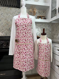 Mommy and Me Apron Set - 100% Cotton - Hearts & Roses