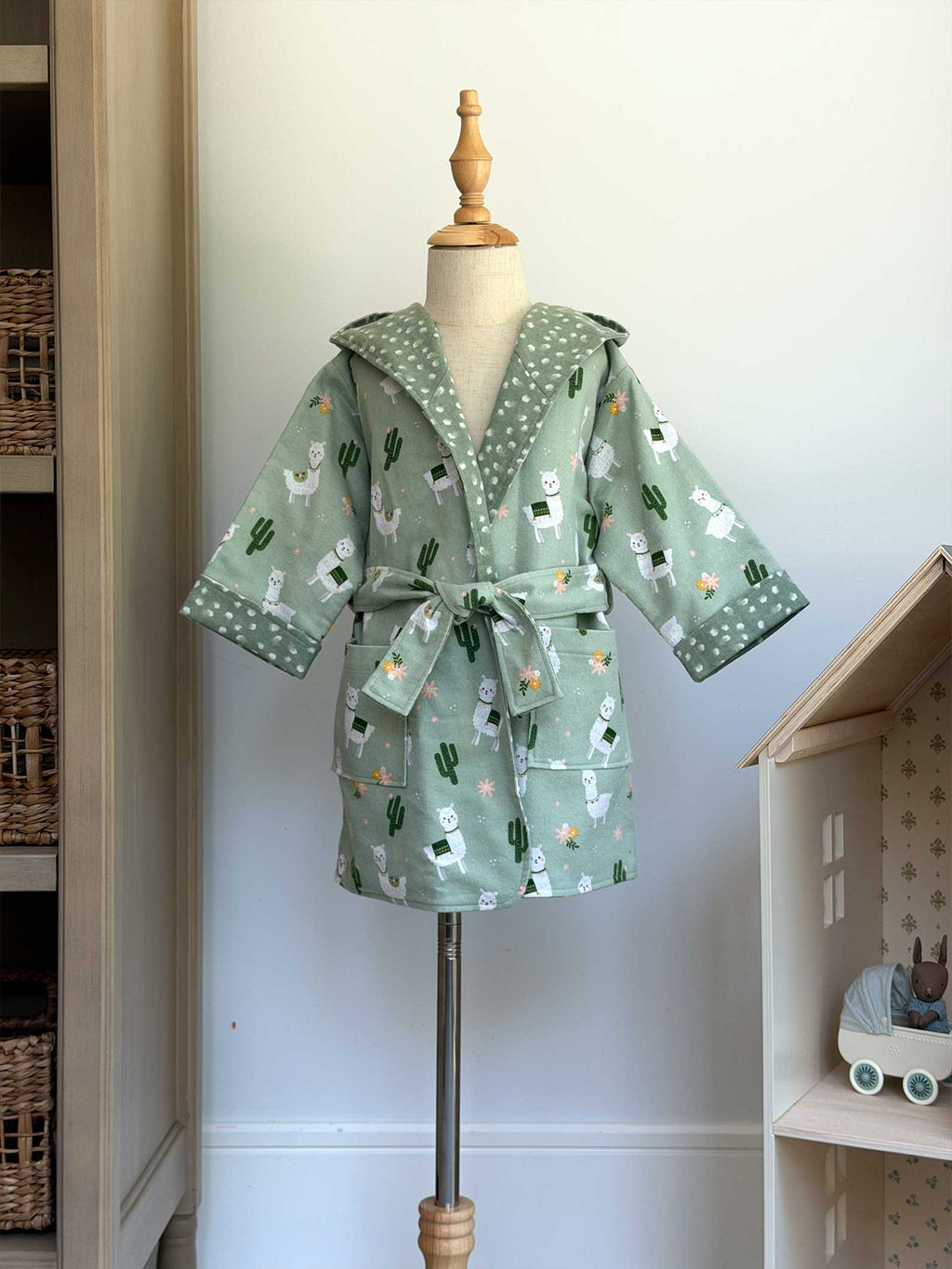 Toddler Robe - 100% Cotton Flannel - Adorable Alpacas
