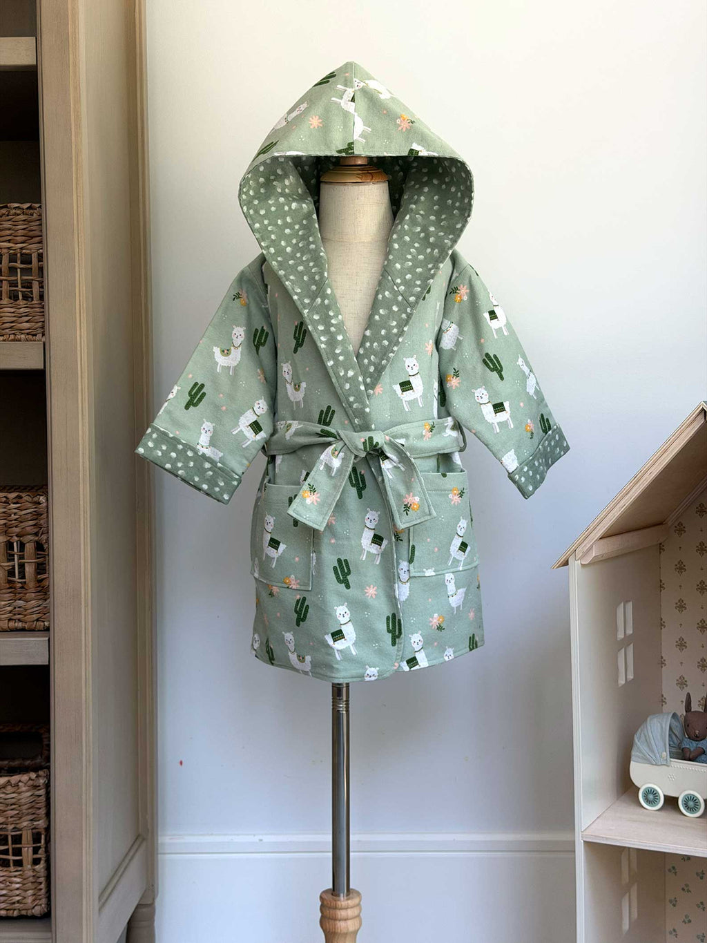 Toddler Robe - 100% Cotton Flannel - Adorable Alpacas