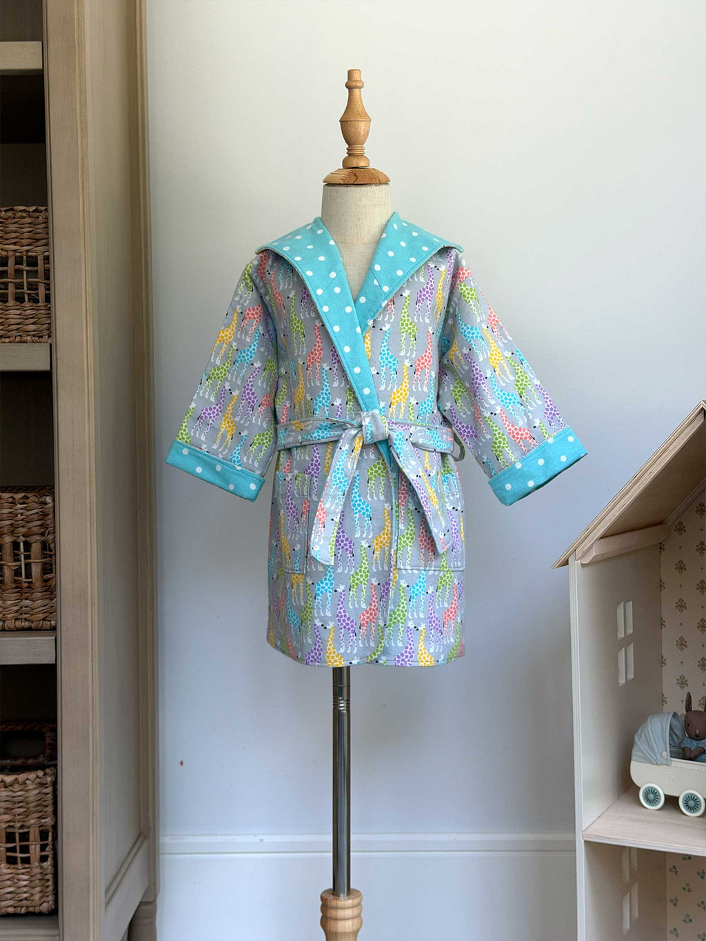 Toddler Robe - 100% Cotton Flannel - Rainbow Giraffes (Blue Lining)