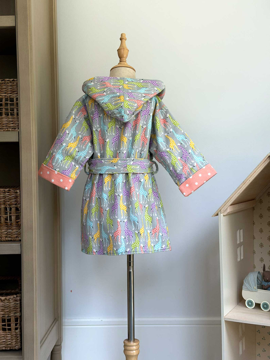 Toddler Robe - 100% Cotton Flannel - Rainbow Giraffe (Coral Lining)