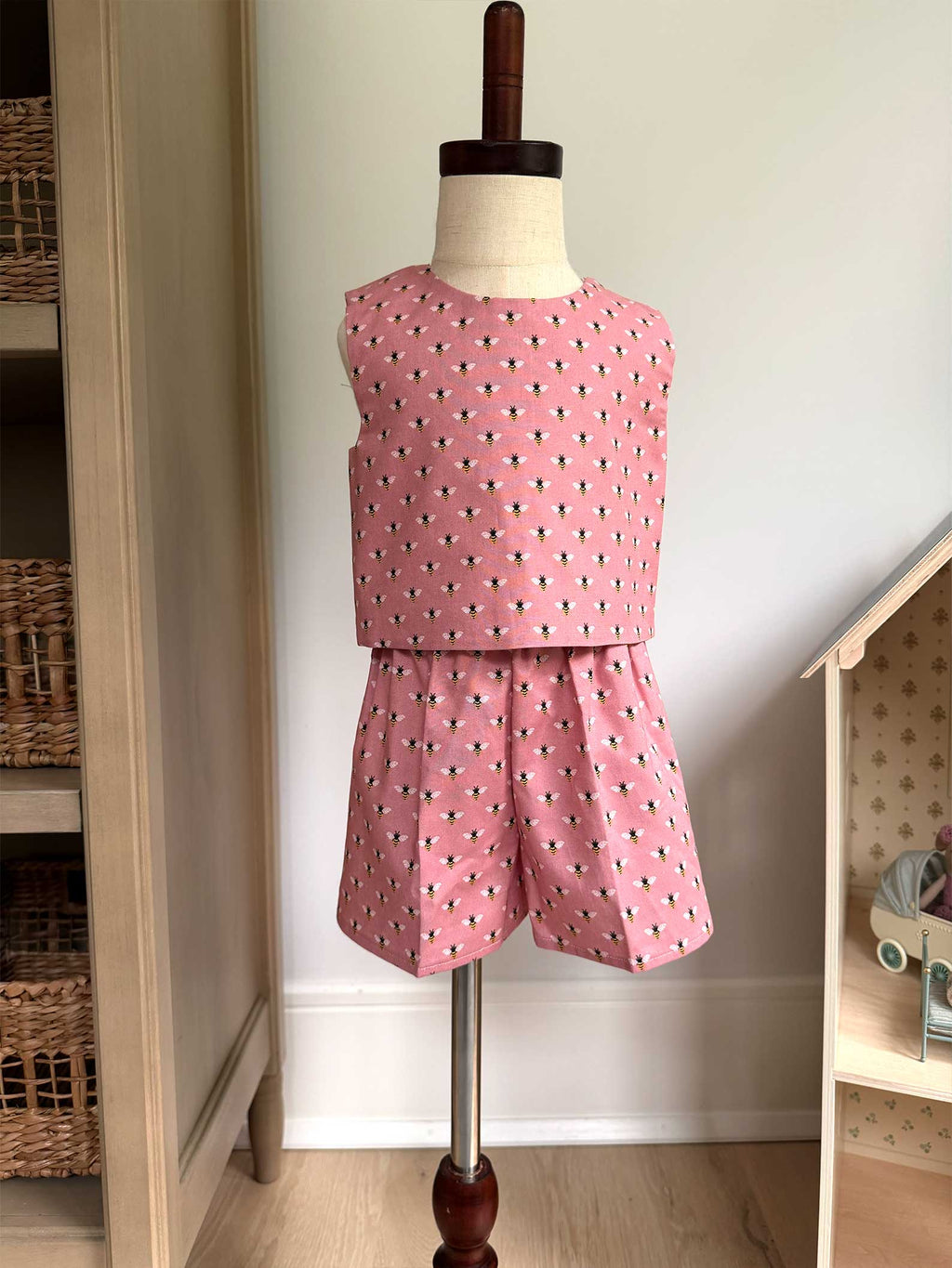 Toddler Shorts Set – 100% Cotton, Lined Top & Elastic Waist Shorts - Pink Bees