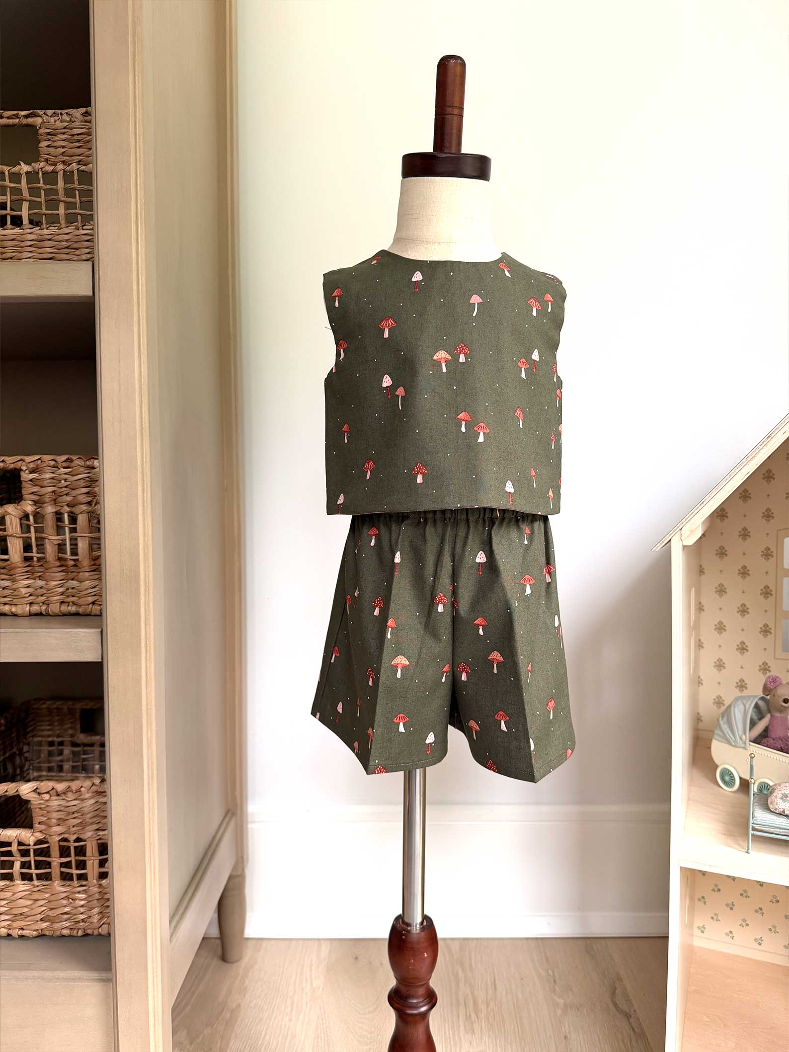 Toddler Shorts Set – 100% Cotton, Lined Top & Elastic Waist Shorts - Mushrooms