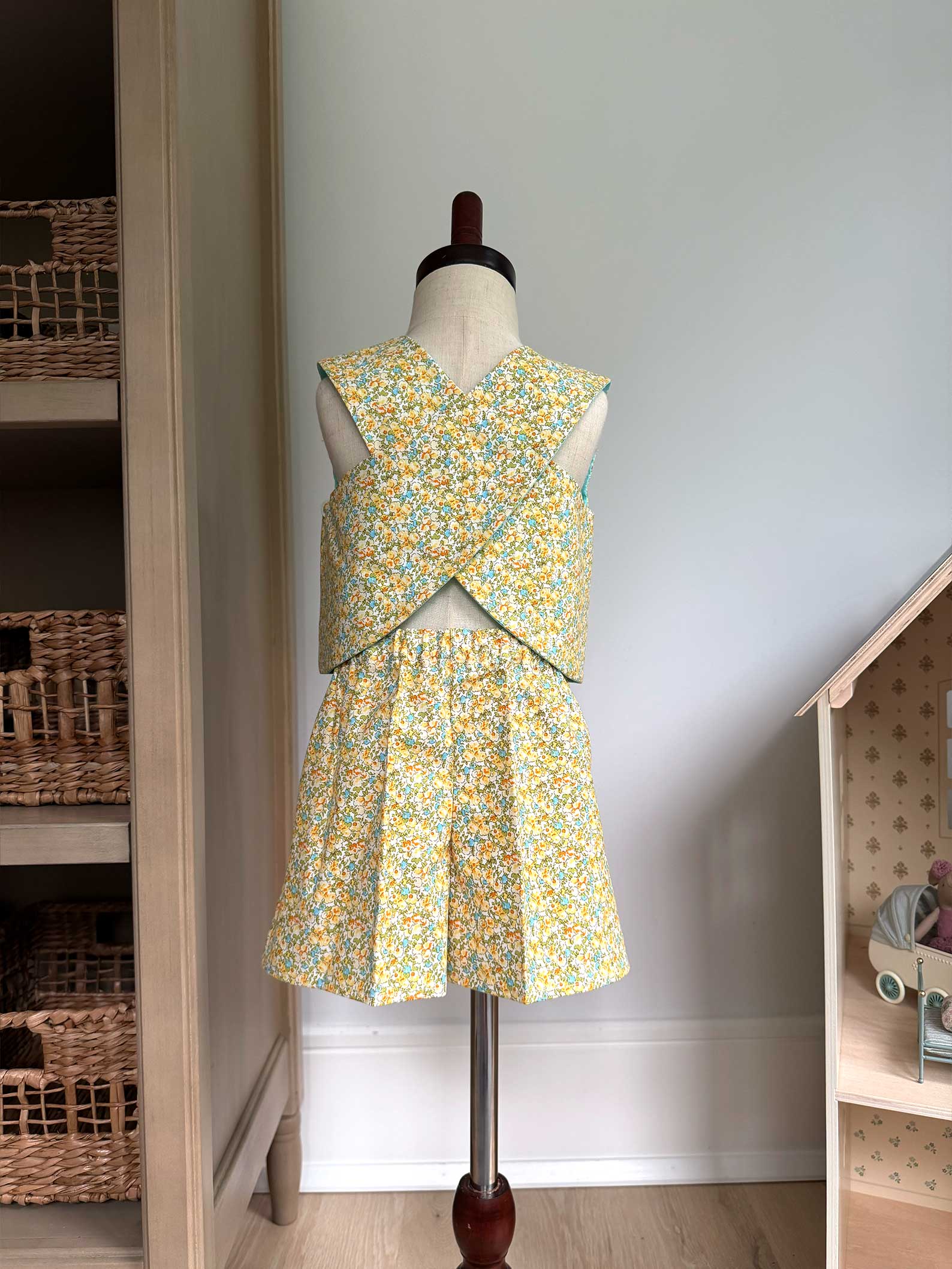 Toddler Shorts Set – 100% Cotton, Lined Top & Elastic Waist Shorts - Yellow Flowers
